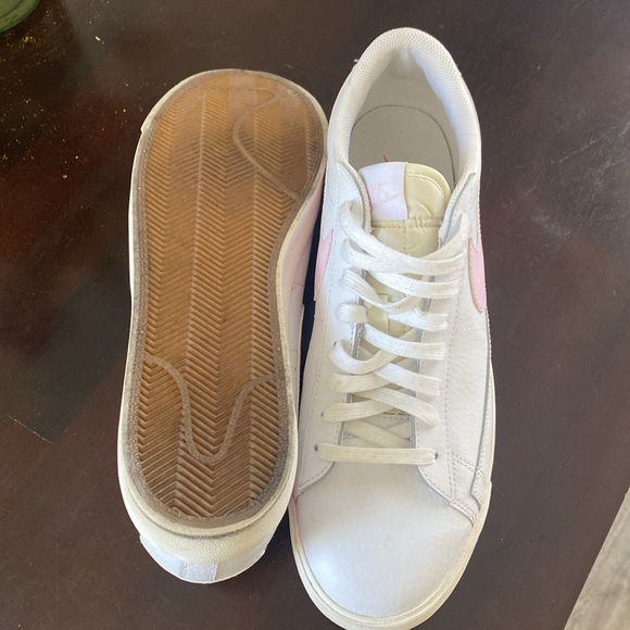 Nike Low Top Blazers - Picture 6 of 6